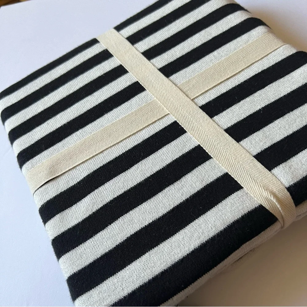 REBECCA MINKOFF STRIPE THROW BLANKET WITH TASSELS COTTON BLACK WHITE NWT